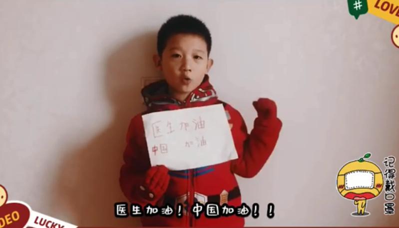 战役深圳人|疫情期间夫妻二人坚守在岗 儿子暖心拍摄加油视频