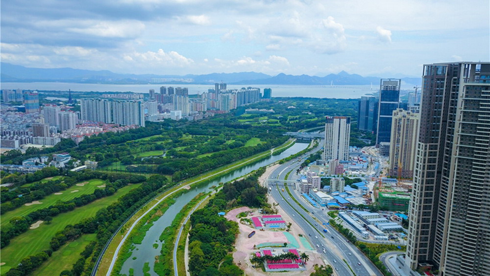 “绿水青山就是金山银山”的深圳答卷