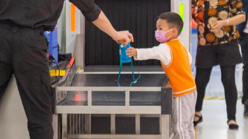 治理地铁不文明行为，还应达成更多共识