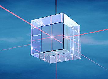 玻璃窗“变身”显示器 可应用于列车车窗和博物馆橱窗